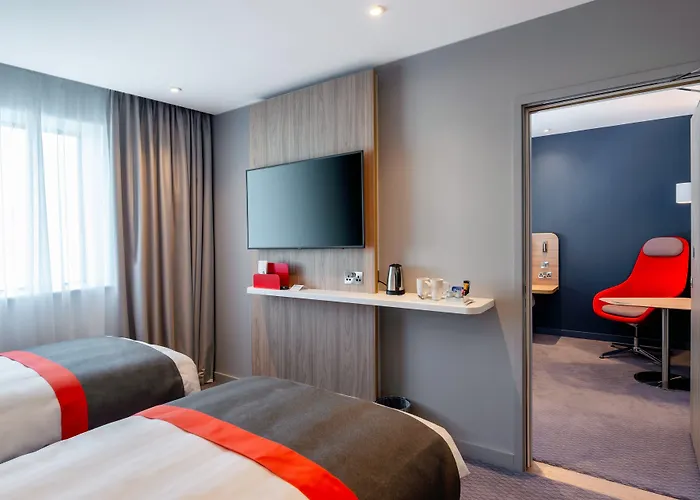 Holiday Inn Express - London Heathrow T4 By Ihg